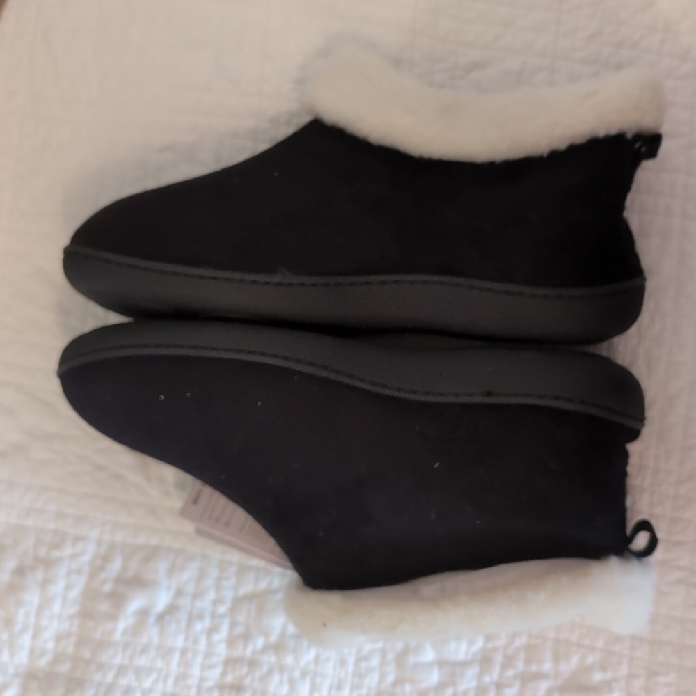 NIB RockDove Women's Sierra Faux Leather Bootie Slipper Size 9 - Picture 2 of 6